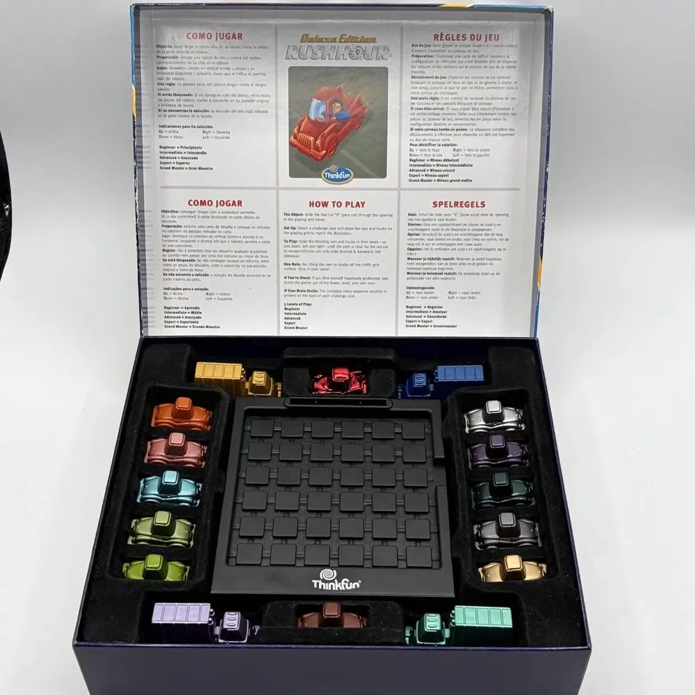 2006 Complete Rush Hour Deluxe Edition Traffic Jam Puzzle Board Game Think Fun